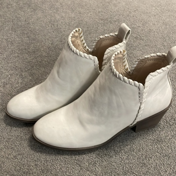 Rock & Candy Booties NWOT - Picture 2 of 10